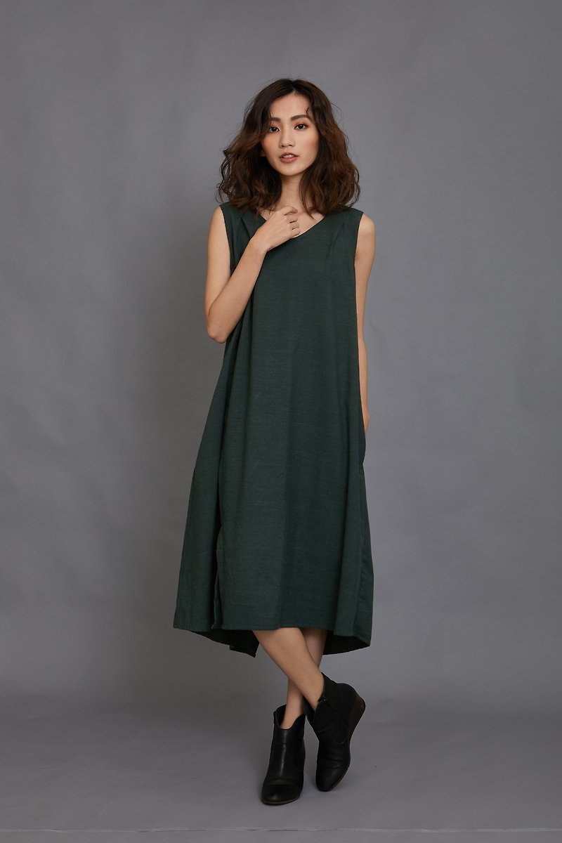 朽葉無袖開衩洋裝-墨綠-公平貿易 - 洋裝/連身裙 - 棉．麻 綠色
