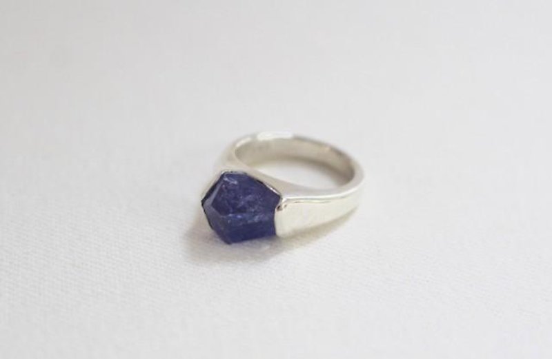 Gemstone ring of tanzanite - แหวนทั่วไป - เครื่องเพชรพลอย สีน้ำเงิน