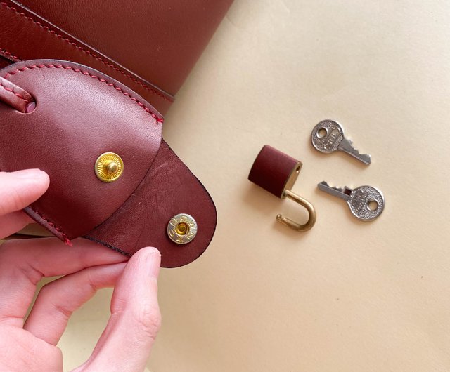 バッグ Vintage Cartier suede leather Boston bag Cartier Suede Boston Bag