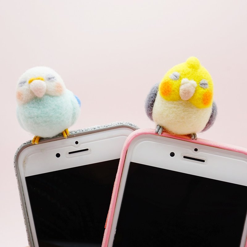 Needle Felt Parrot's Mobile Phone Shell Phone Case Phone Cover - เคส/ซองมือถือ - ขนแกะ หลากหลายสี