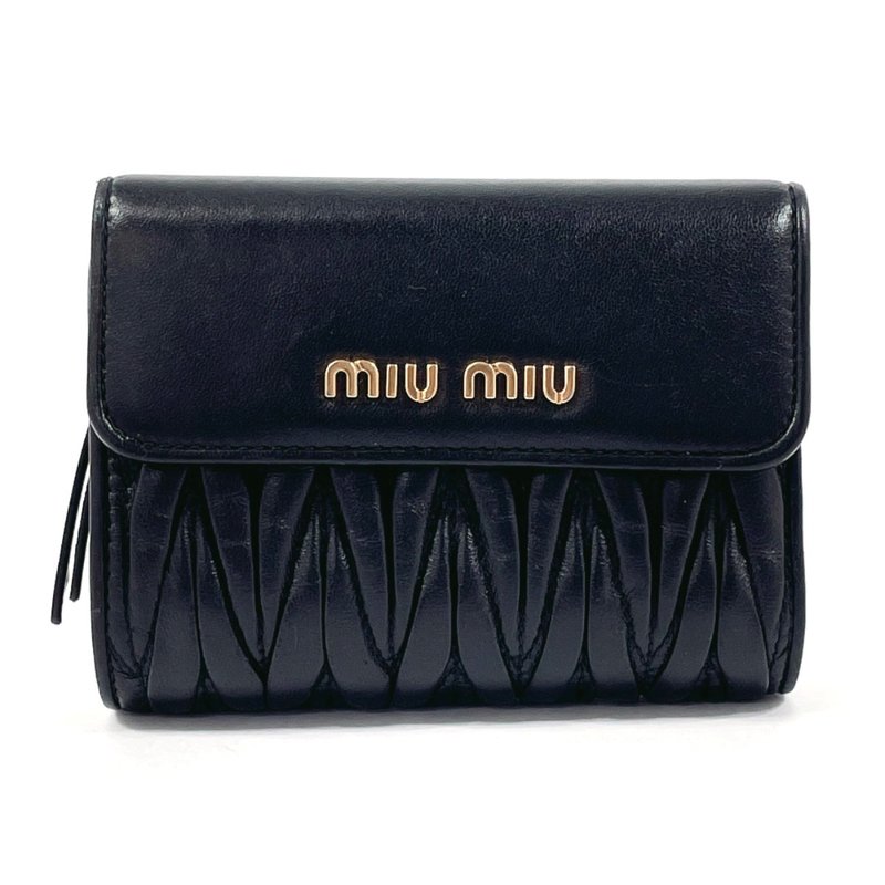 Miu Miu MIU MIU Bi-fold Wallet 5ML002 Matelasse Leather Black NERO Gold Women's - กระเป๋าสตางค์ - หนังแท้ สีดำ