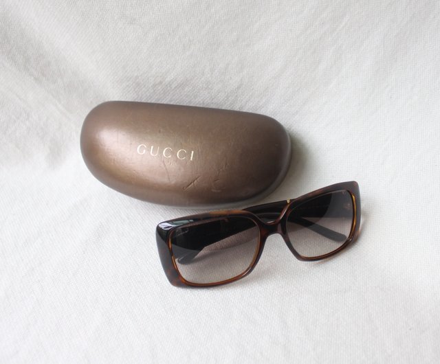 イタリア製 ビンテージ GUCCI グッチ べっ甲柄フレーム