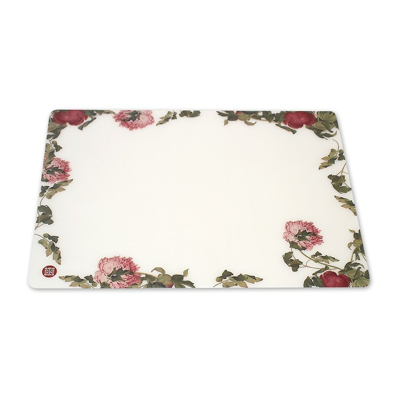 Authorized by the National Palace Museum | Xiancai Changchun Silicone placemat-Peony - Place Mats & Dining Décor - Silicone White