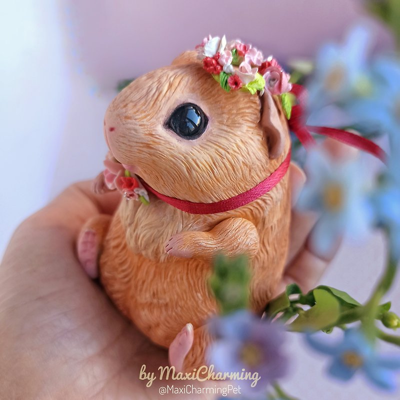 Guinea pig doll with flower decor made of polymer clay for girl loves animals - 其他 - 塑膠 橘色