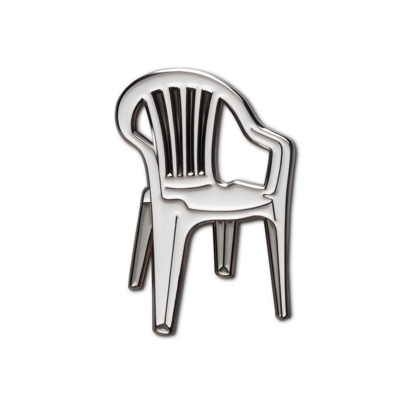 Enamel Pin Plastic Chair - 徽章/別針 - 琺瑯 白色