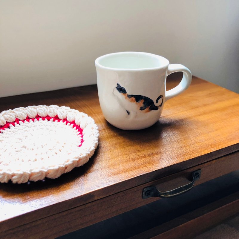 Cat hand cup set/ calico cat - Teapots & Teacups - Porcelain Multicolor