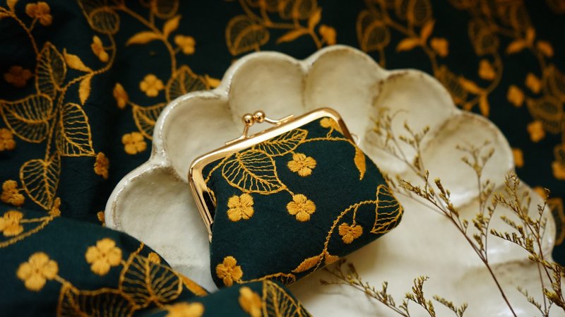 Haisongティー刺繍スクエア小口ゴールドバッグ - コインケース・小銭入れ - コットン・麻 グリーン
