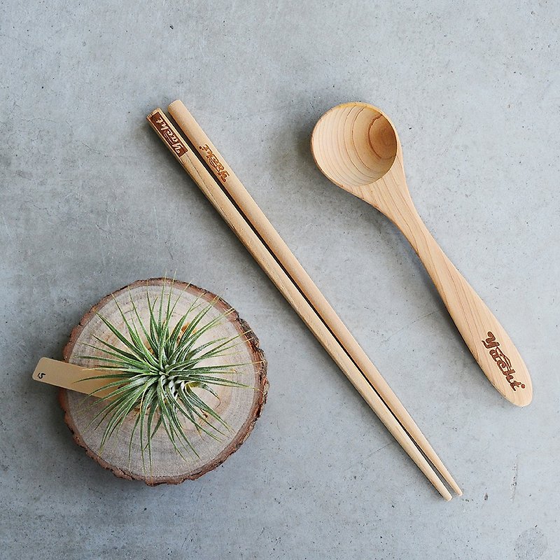 台灣檜木筷子 • 小湯匙組合 - 筷子/筷子架 - 木頭 咖啡色
