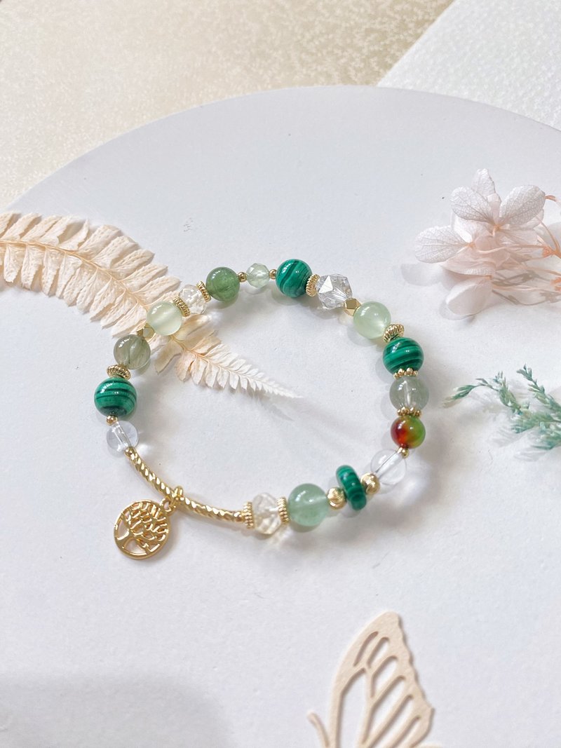 Stone green hair Stone prehnite citrine || Crystal bracelet that attracts career, protects wealth, protects marriage, and avoids evil spirits - สร้อยข้อมือ - คริสตัล สีเขียว