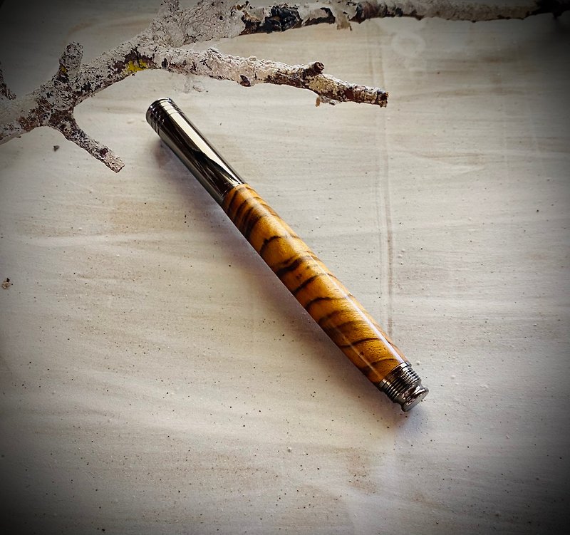 黃連木 鋼筆(吸卡兩用、附吸墨器) - 鋼筆 - 木頭 