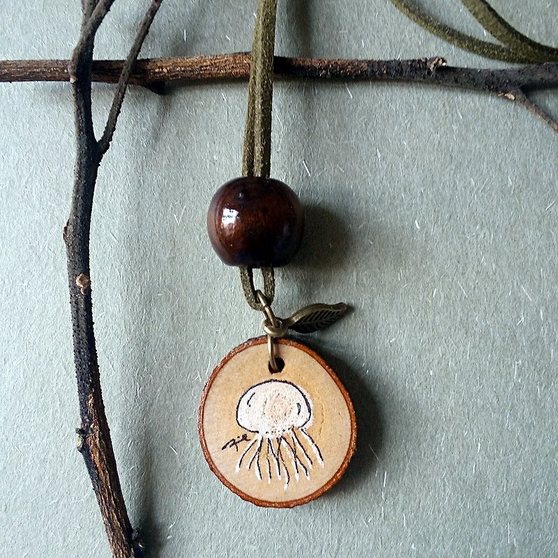 Hand-painted necklace / pendant (white jellyfish) - Necklaces - Wood Multicolor
