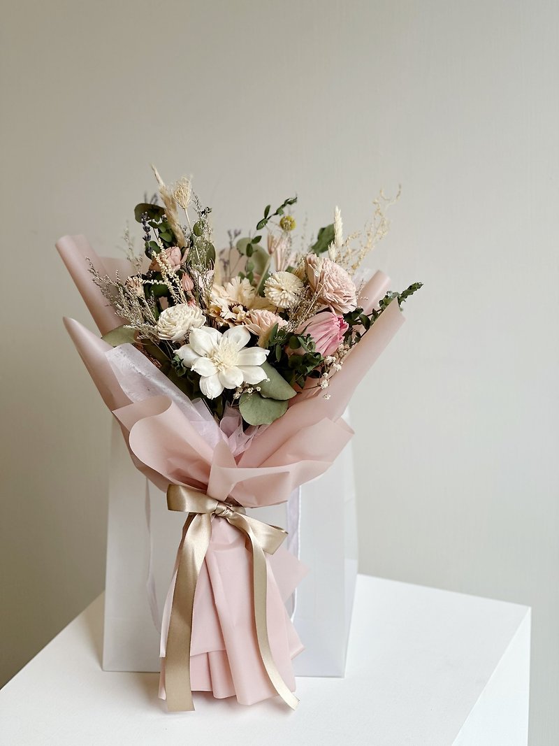 Hand tied dry bouquet - ช่อดอกไม้แห้ง - พืช/ดอกไม้ สึชมพู