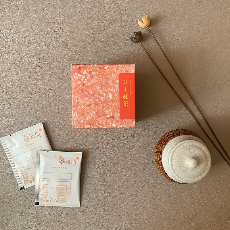 Fast Shipping【Mu Genghuo】Red Jade Black Tea Raw Leaf Tea Bag Box - ชา - กระดาษ สีแดง