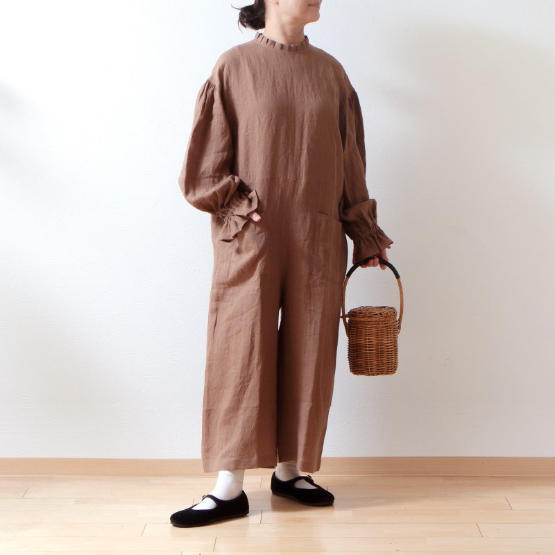 Tuck frill collar gathered long sleeve Linen all-in-one/camel - จัมพ์สูท - ผ้าฝ้าย/ผ้าลินิน สีนำ้ตาล