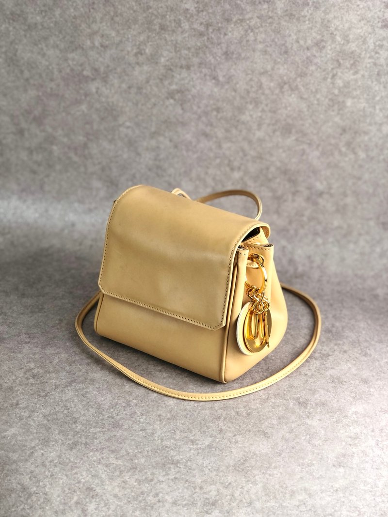 【 日本直送　名牌中古包 】Christian Dior クリスチャン ディオール ショルダーバッグ ベージュ Dior チャーム ミニバッグ xx4gez - 側背包/斜背包 - 真皮 咖啡色