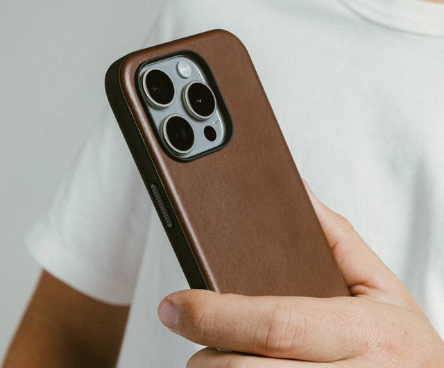 NOMADレザーケース、iPhone 6.9 Pro NOMAD】モダンホーウィンレザーケース-iPhone 16 ProMax(6.9