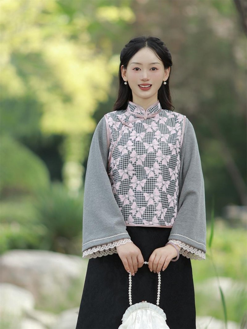 Gray sleeves and pink bow faux two piece inverted large sleeves, slanted collar and stand-up collar, Chinese style new Chinese Hanfu autumn and winter tops - กี่เพ้า - เส้นใยสังเคราะห์ สีน้ำเงิน