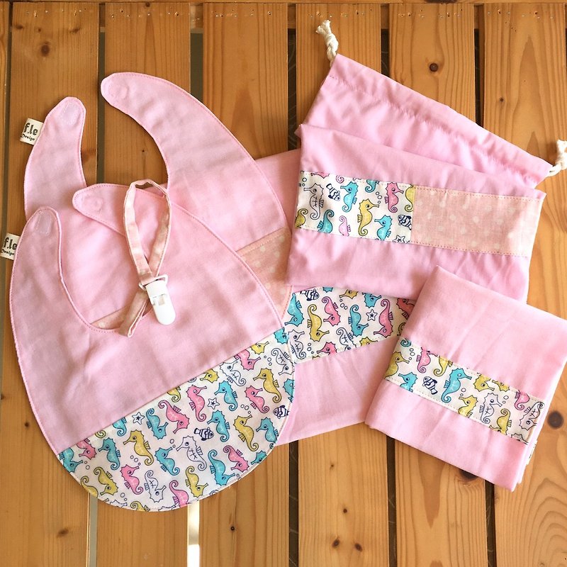寶寶彌月禮 - 粉色海馬 - 適合0~1歲的寶寶彌月禮六件租（附禮盒） - 滿月禮物 - 紙 粉紅色