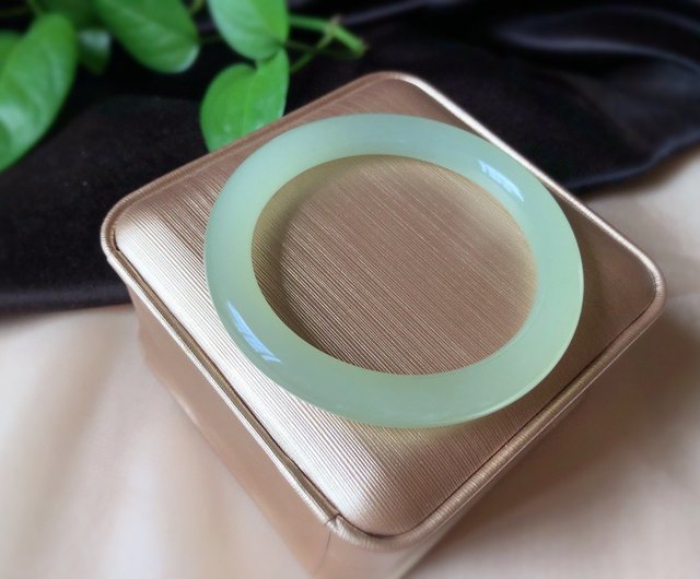 收藏級冰晴水美玉鐲精緻和田玉料子冰潤細膩超有存在感一念之間｜手鍊