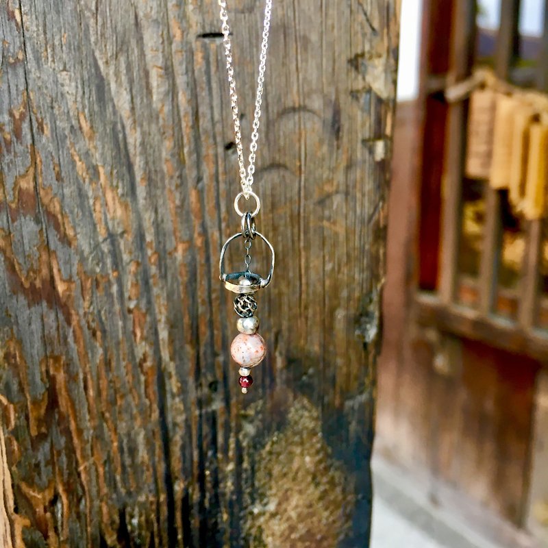Affinity - pendulum - Necklaces - Gemstone Red