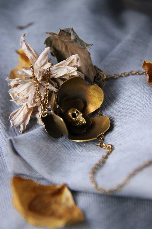 defy Skull Flower necklace ( The Uncommon Defy project V1.1)