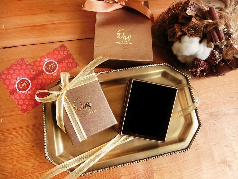 【UNA-優娜手作】禮物必備-精緻禮盒組 精緻提袋＋精緻禮品盒 - 包裝材料 - 紙 