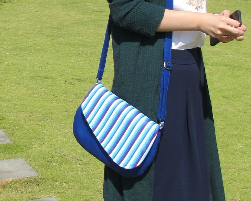 [Denim Stripes] Side Backpack / Crossbody Rucksack / Lightweight Bag Line - Messenger Bags & Sling Bags - Cotton & Hemp Blue