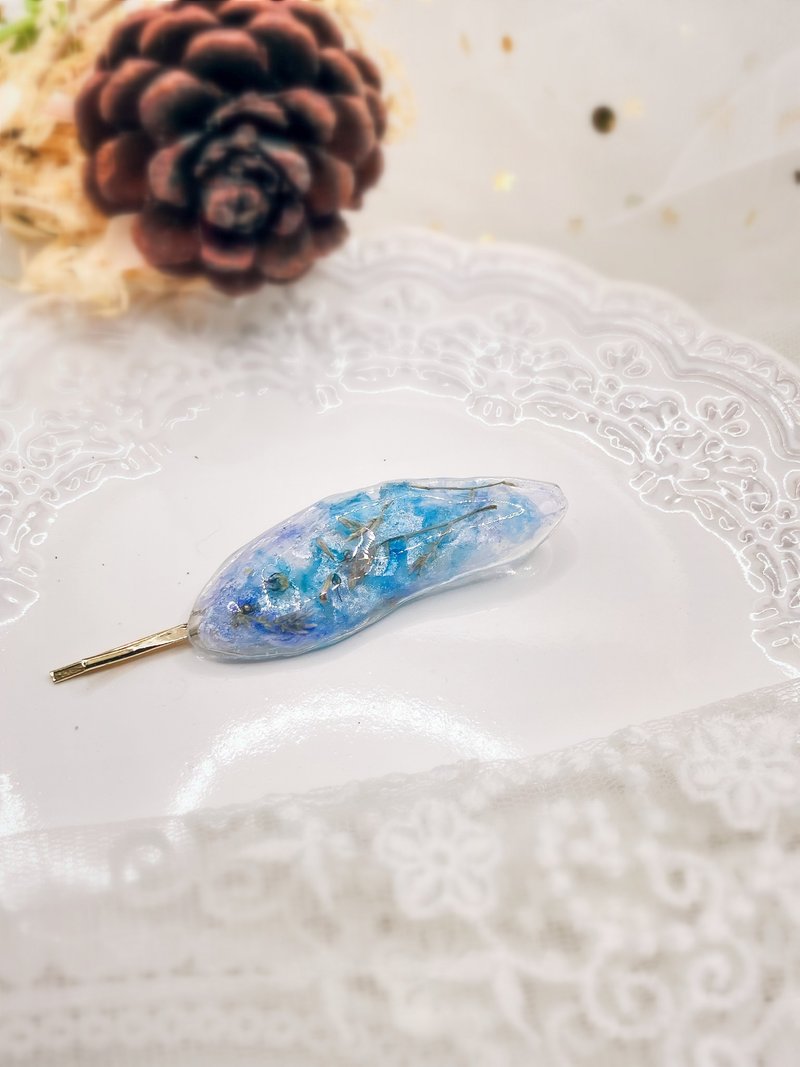 藍夢航跡 日本樹脂 手作一字髮夾 | 植椛。飾 小眾設計品牌 - 髮夾/髮圈 - 樹脂 藍色