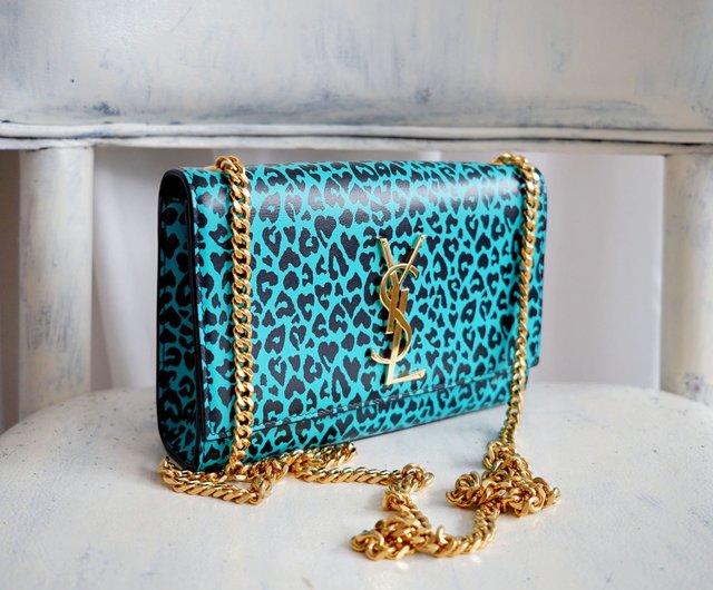 SAINT LAURENT 湖水緑色ヒョウ柄レザー斜め掛けバッグ ゴールドYSLロゴ