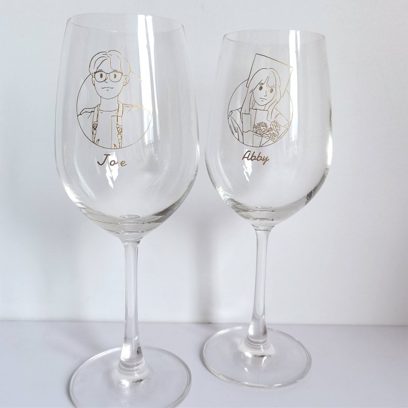 客製化情侶ins線條頭像紅酒對杯|雕刻  紀念日 結婚 情侶禮物 - 酒杯/酒器 - 玻璃 