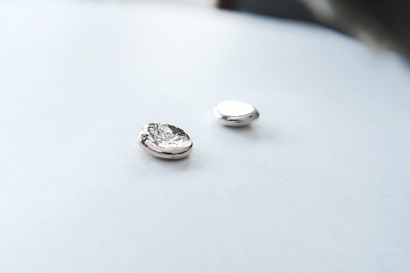 925純銀 不對稱 圓原焠 耳環 耳夾 一對 免費送禮包裝 - 耳環/耳夾 - 純銀 白色