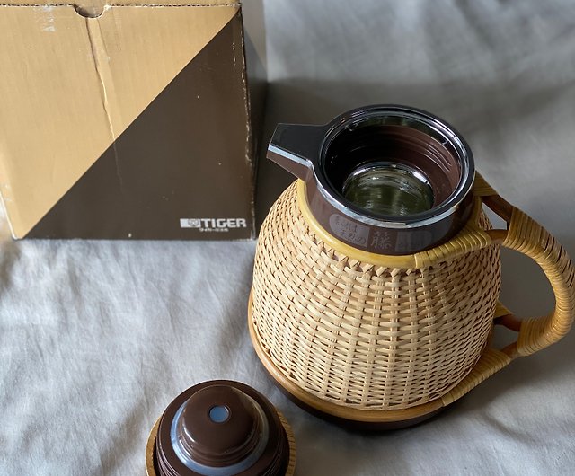 Japanese Tiger Rare Handmade Rattan Kettle Coffee Pot Magic Bottle Thermos  Pot Used - Shop the-old-soul Vacuum Flasks - Pinkoi