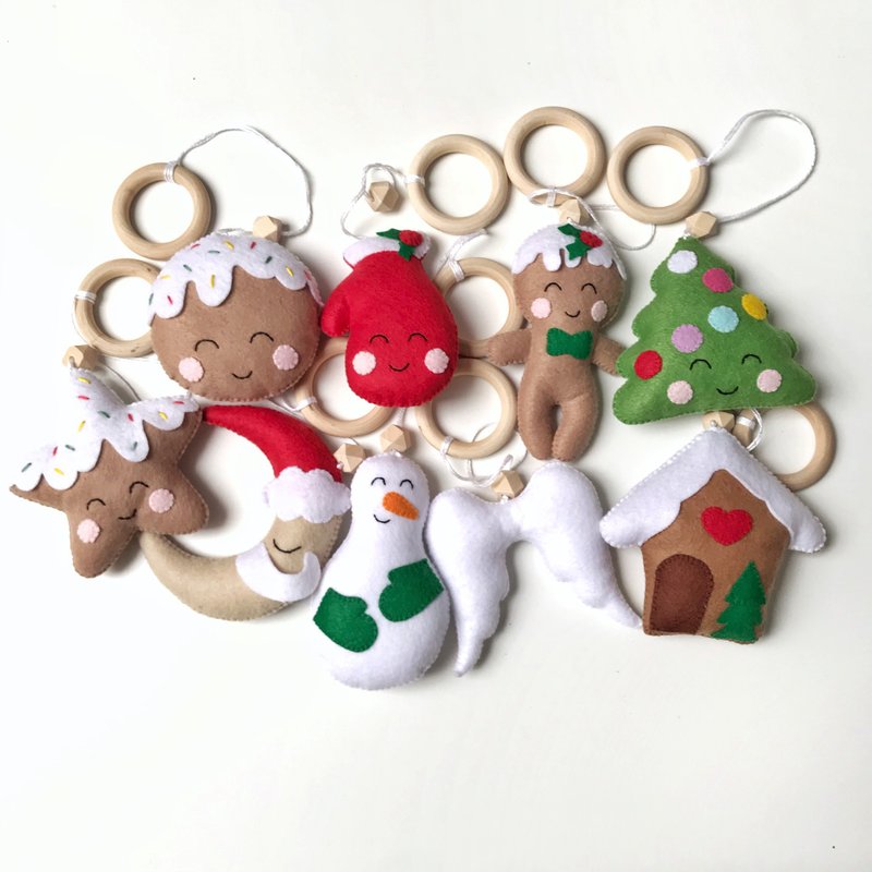 フェルト ベビー ジム ハンギング トイ セット, フェルト プレイ ジム おもちゃ, ベビー ギフト セット おもちゃ - 知育玩具・ぬいぐるみ - サステナブル素材 多色