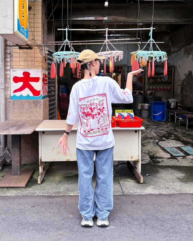 財子壽三姊妹刺繡T恤/ 唐葫蘆姑娘 - 帽T/大學T - 其他人造纖維 