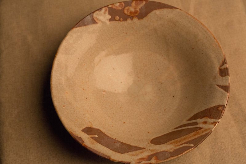Bai Zhi Ye splashed plate - Cookware - Pottery White