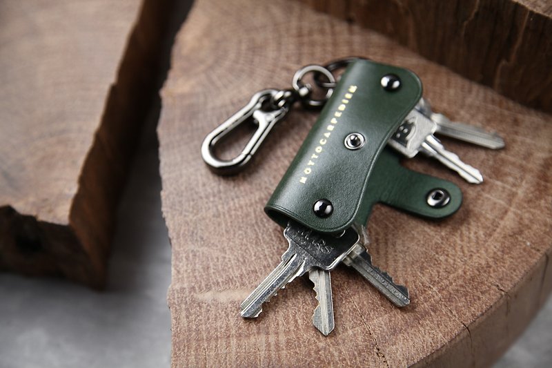 motto Cocoon Key Holder (Italian Full Grain Cow Leather) - Keychains - Genuine Leather Multicolor