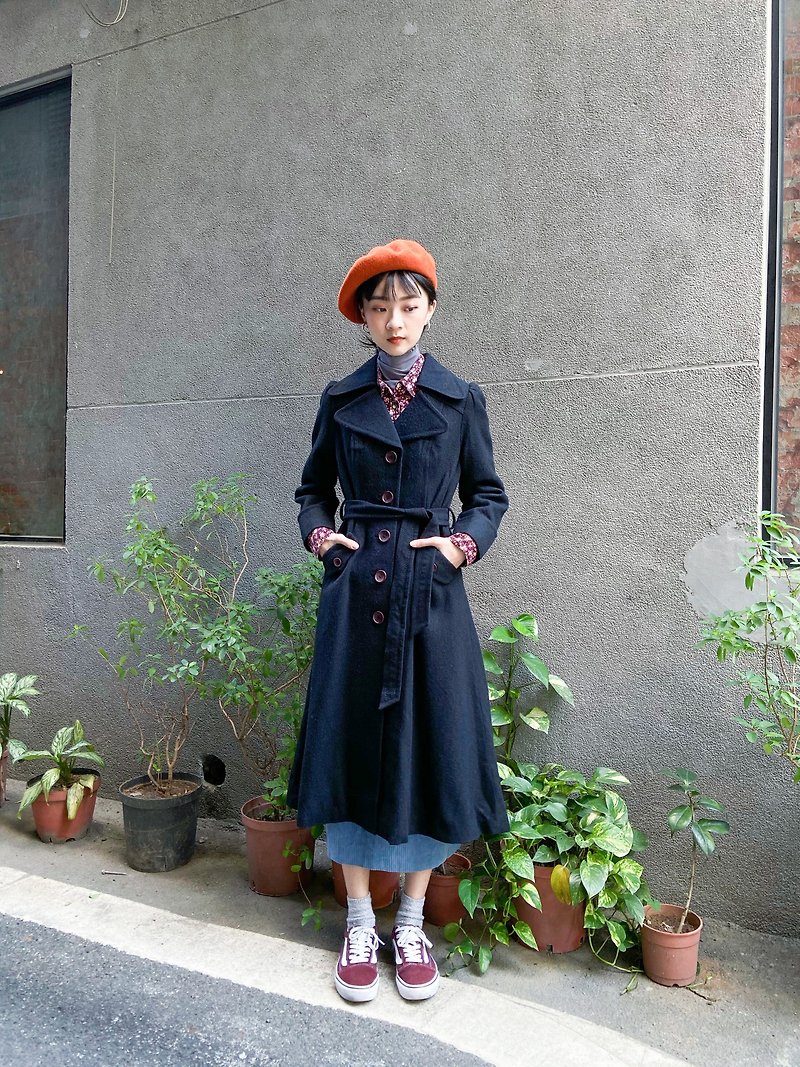 袅袅 Department Store-Vintage Lapel Black Fitted Fur Coat - Women's Casual & Functional Jackets - Cotton & Hemp 