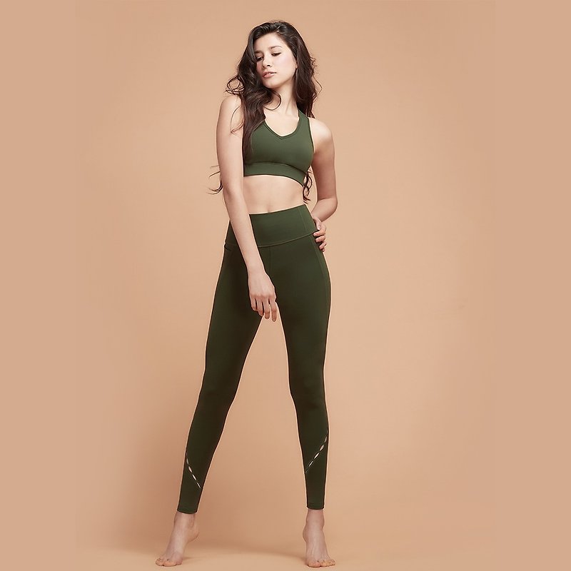 [MACACA] initial heart yogi pocket nine pants - AOE7412 Army Green - Women's Sportswear Bottoms - Nylon Green