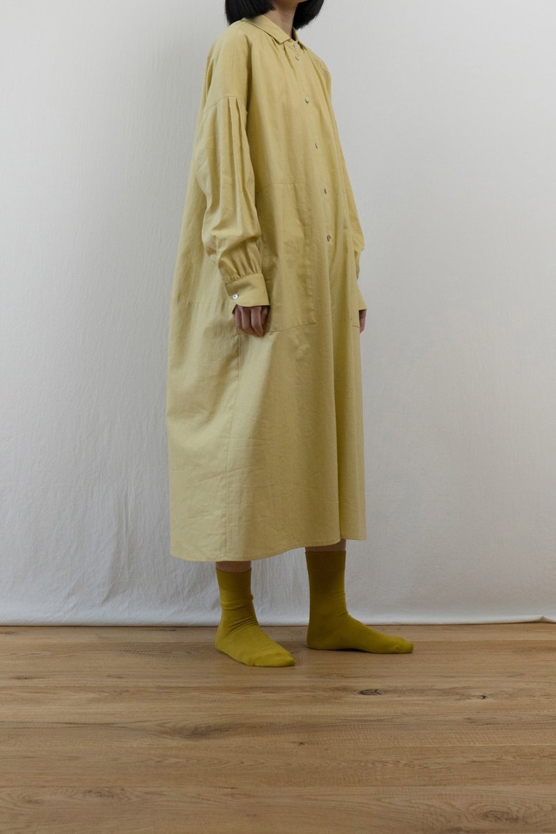 Cotton and Linen cut pleated puff sleeves long dress dress vanilla yellow spring, summer and autumn - ชุดเดรส - ผ้าฝ้าย/ผ้าลินิน สีเหลือง