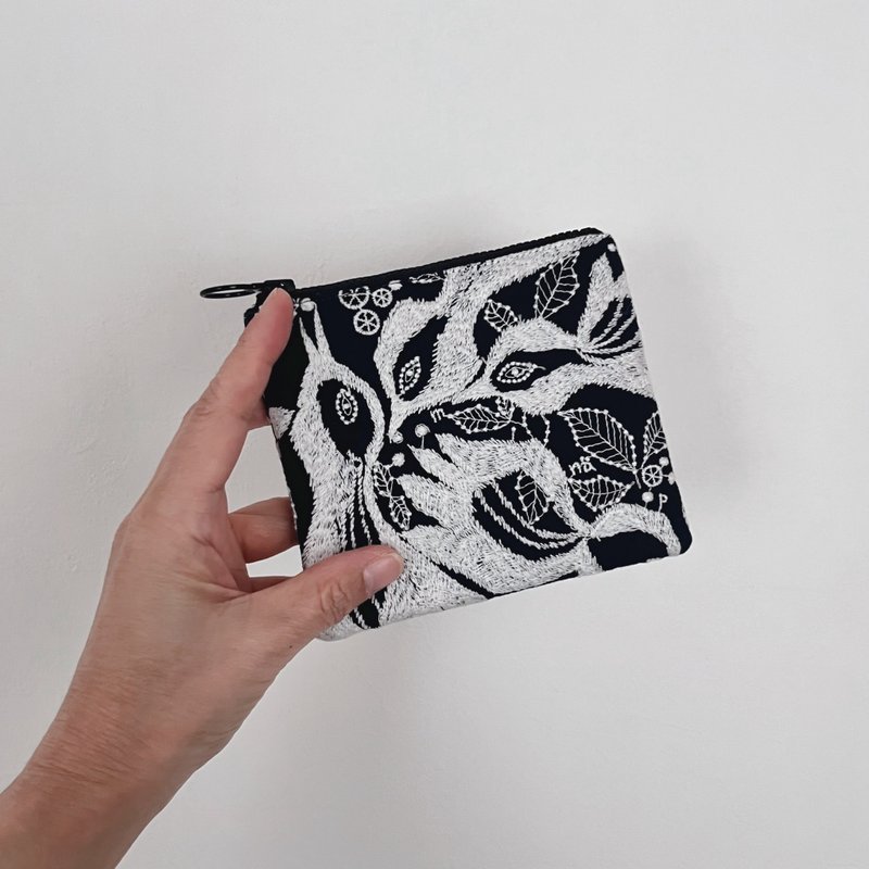 mina  perhonen  carnival  鳥柄　刺繍　ミニポーチ - 化妝包/收納袋 - 棉．麻 藍色