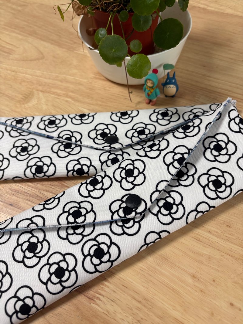 文青風環保純棉筷袋 漫天飛花 花舞 原麻靚白 厚實手感 日本 潮 - 收納箱/收納用品 - 棉．麻 白色