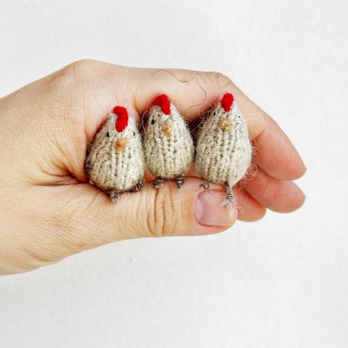 Cute Knit Toy Mini chiken Knitting pattern. English and Russian PDF.