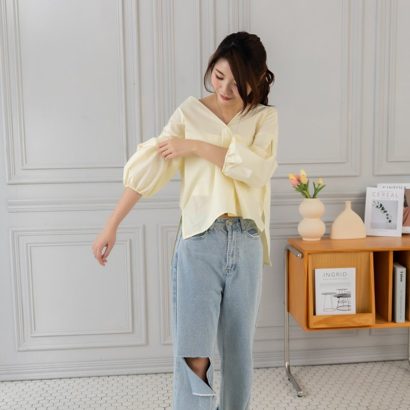 | Customized style·Intellectual beauty Style | Pete puff sleeve three-quarter sleeve women's top goose yellow - Women's Tops - Cotton & Hemp Multicolor