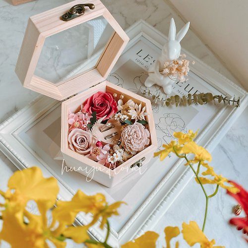 花予huayu.floral (接單訂製)永生花 乾燥花 戒指盒 木花盒 婚禮 新婚 情人節禮物盒