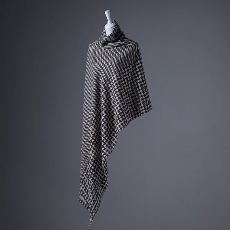 [New product launch] Clio Xiaoxiangfeng houndstooth pattern pure wool scarf - ผ้าพันคอถัก - ขนแกะ สีเทา