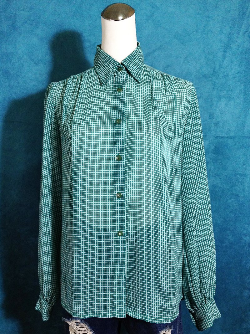 Ping-pong vintage [vintage shirt / Nippon vintage green plaid chiffon shirt] foreign VINTAGE chiffon back - เสื้อเชิ้ตผู้หญิง - วัสดุอื่นๆ สีเขียว