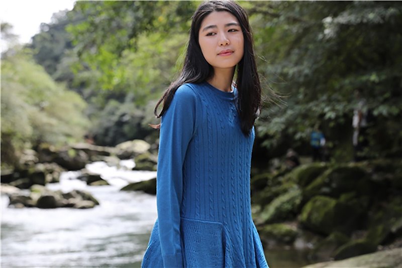 [Tip cloth for Yichunshan] skirt-shaped merino sweater multi-color original design - สเวตเตอร์ผู้หญิง - ขนแกะ 