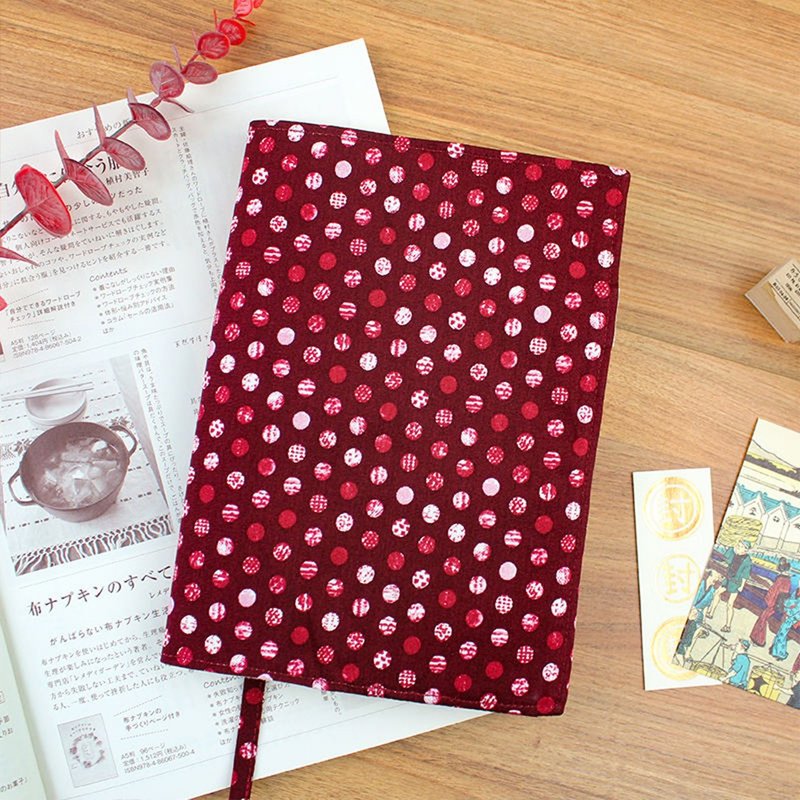 Chuyu A5/25K Taiwan floral cloth multifunctional adjustable book jacket/book cover book cover/mother's manual cover-06 - Book Covers - Cotton & Hemp Red