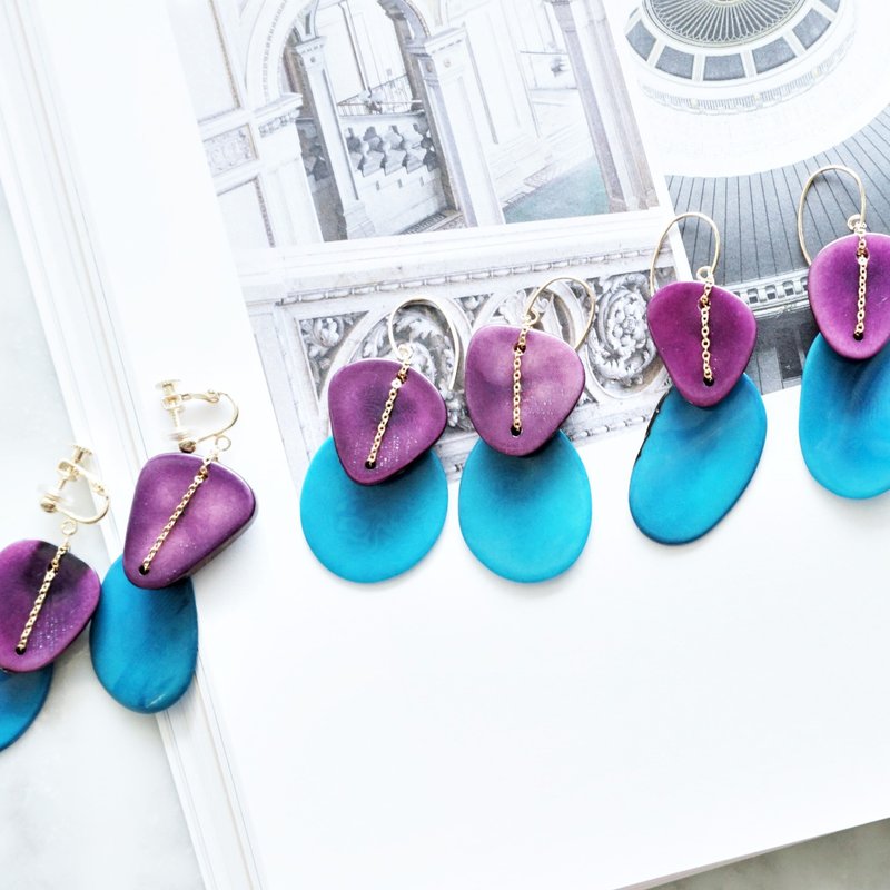 14kgf*Purple x Turquoise Tagua Nuts slice pierced earring / earring - ต่างหู - ไม้ สีน้ำเงิน