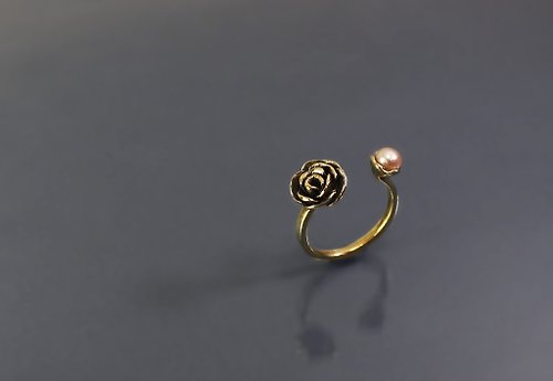 Maple jewelry design 小品系列-玫瑰橘粉珍珠開口黃銅戒